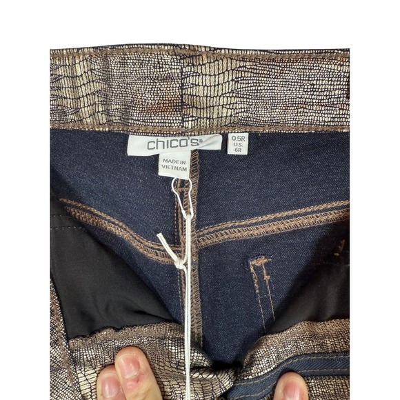 NWT CHICO'S Slimming Coated Ankle Girlfriend Pants Gold/Navy Croc Foul Size 0.5 - Picture 8 of 10